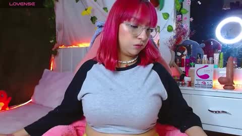Snapshot of littlerouse_ chatting on October 2025 02:45:02 AM Ruby Rouse online show from October 2025 02:45:02 AM
