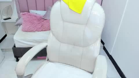  sofii  online show from November 2025 09:41:02 PM