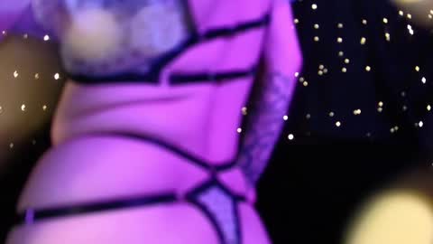 Niki  free tg channel with some photos gifs and info about streams  online show from October 2025 08:15:02 PM