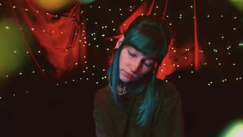 Niki  free tg channel with some photos gifs and info about streams  online show from November 2025 03:58:01 PM