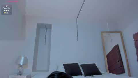 Snapshot of littlevaale chatting on May 2026 11:04:01 AM littlevaale online show from May 2026 11:04:01 AM