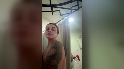 Snapshot of littytothetitty chatting on May 2026 01:10:02 AM Nina online show from May 2026 01:10:02 AM