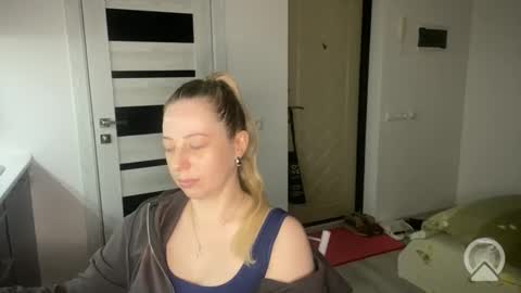 Snapshot of livandria chatting on May 2026 07:55:02 PM Livandria online show from May 2026 07:55:02 PM