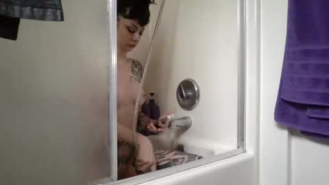 Liv Mirage online show from October 2025 03:57:02 PM