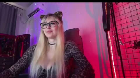 Liya Ray online show from May 2026 03:53:02 PM