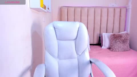 Snapshot of liz_bohemia chatting on February 2025 11:58:02 PM LIZ online show from February 2025 11:58:02 PM