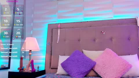 Snapshot of liz_grey_ chatting on December 2024 02:43:02 AM online show from December 2024 02:43:02 AM
