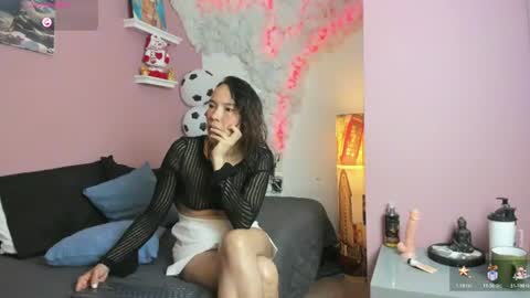 Snapshot of liz_merchan chatting on June 2026 07:52:02 PM liz online show from June 2026 07:52:02 PM