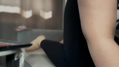 lizamartina online show from April 2026 07:44:02 AM