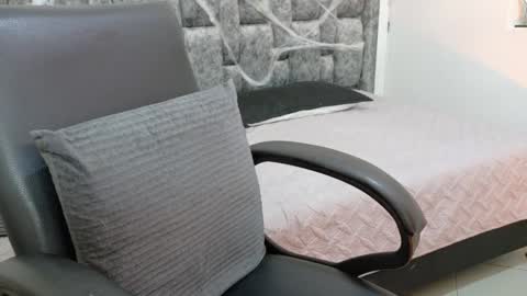  LIZBETH ROSS  online show from October 2025 01:17:01 PM