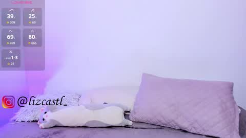 lizcastl online show from December 2025 06:34:01 PM