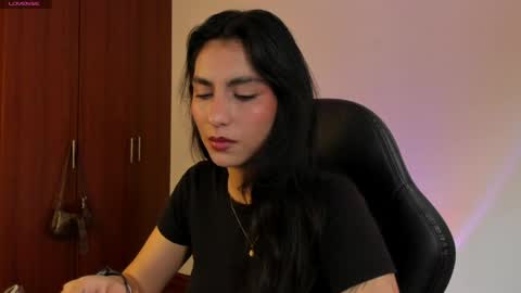 lizynick online show from April 2026 05:52:02 PM