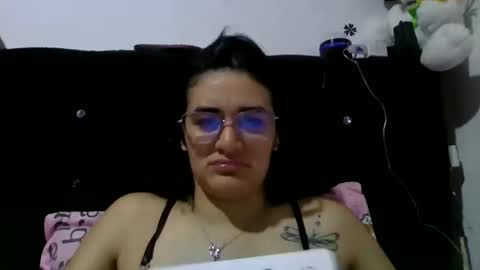 lizz kinsley online show from November 2025 03:49:02 AM