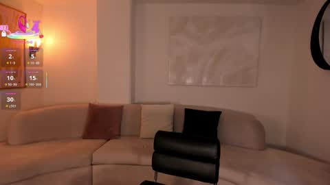 Lizz online show from October 2025 04:09:02 AM