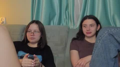 lizzi_muur online show from February 2025 06:29:02 PM