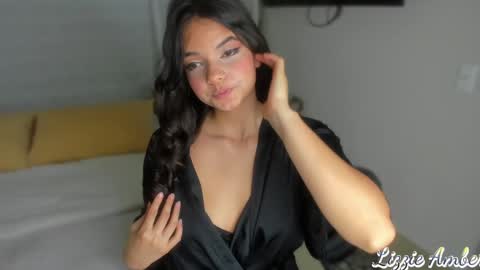 lizzieamber online show from December 2024 06:22:02 AM