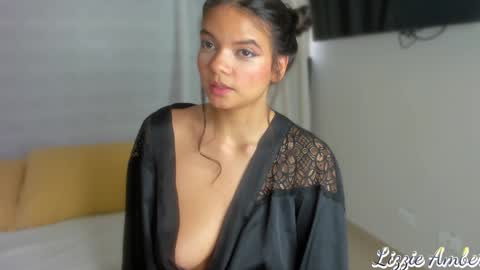 lizzieamber online show from January 2025 11:31:02 AM