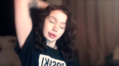 Snapshot of lizziesweety chatting on January 2025 10:23:01 PM liza liza liza online show from January 2025 10:23:01 PM