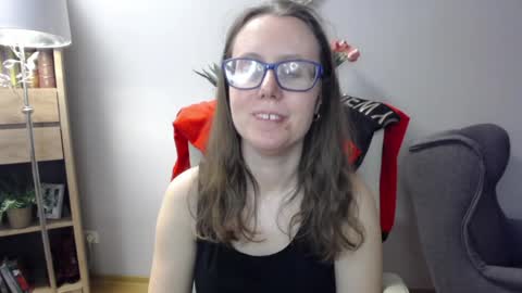 Snapshot of lizzy_sparkle chatting on April 2026 04:59:01 AM Lizzy online show from April 2026 04:59:01 AM