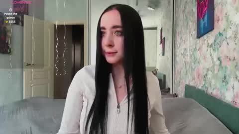 Snapshot of lizzymoore_ chatting on March 2026 10:07:02 AM Lizzy 3 online show from March 2026 10:07:02 AM