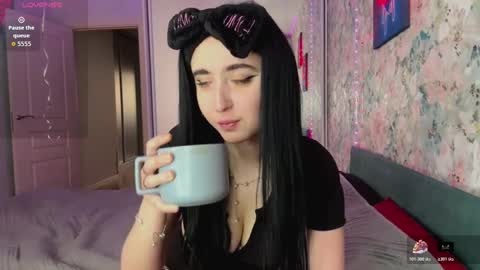 Snapshot of lizzymoore_ chatting on March 2026 11:13:01 AM Lizzy 3 online show from March 2026 11:13:01 AM