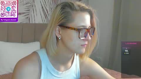 Snapshot of lizzysin chatting on May 2026 01:56:02 AM lizzysin online show from May 2026 01:56:02 AM