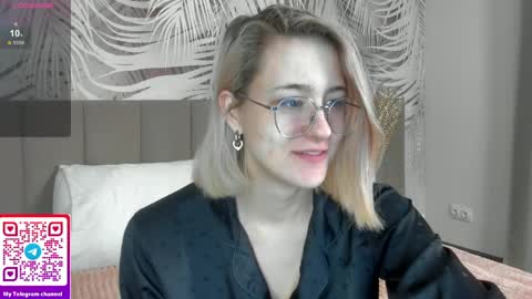 Snapshot of lizzysin chatting on May 2026 01:55:01 AM lizzysin online show from May 2026 01:55:01 AM