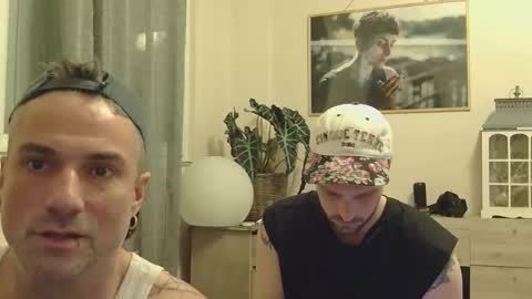 Snapshot of lmmsc chatting on January 2026 10:00:02 PM Zzzmax online show from January 2026 10:00:02 PM