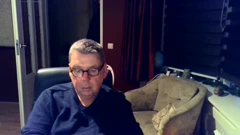 Snapshot of loebet chatting on December 2025 04:03:01 PM Loebet online show from December 2025 04:03:01 PM