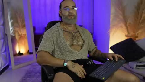 logan_cardenas1 online show from June 2026 11:27:02 PM
