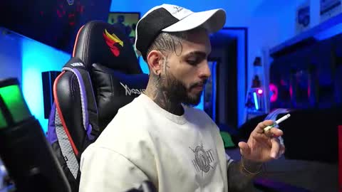 logan_hugh8 online show from February 2026 03:38:02 AM