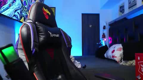 logan_hugh8 online show from February 2026 05:55:01 AM