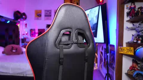 logan_hugh8 online show from March 2026 04:38:02 AM