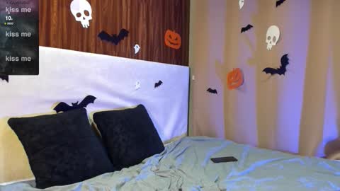 Logan online show from November 2025 05:36:02 PM