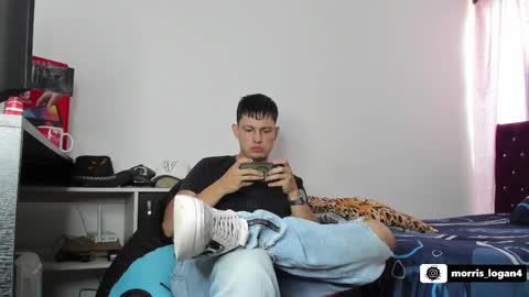 Logan morris online show from March 2025 03:04:01 PM