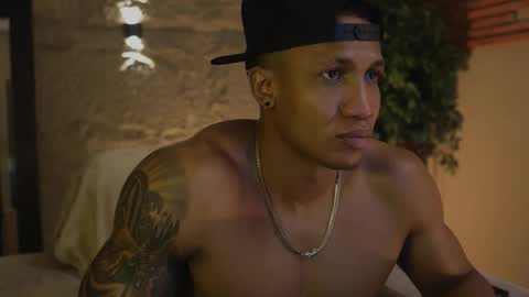 logan_varela online show from October 2025 02:28:02 PM