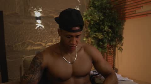 logan_varela online show from November 2025 01:45:01 PM