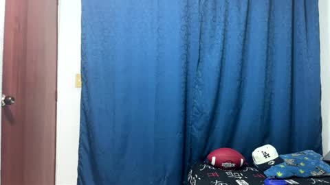 Snapshot of logan_x3 chatting on September 2025 04:23:01 AM Logan online show from September 2025 04:23:01 AM
