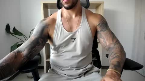 Logan Wolfp online show from June 2026 10:42:01 PM
