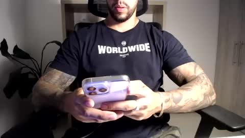 Logan Wolfp online show from July 2026 02:41:01 AM