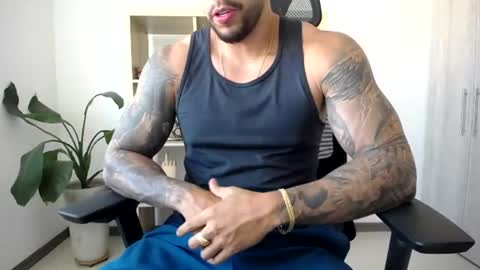 Logan Wolfp online show from July 2026 09:28:02 PM