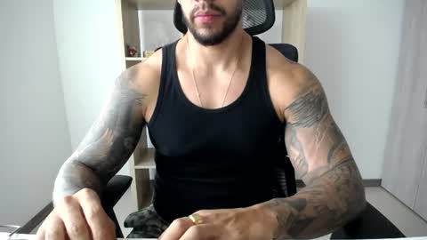 Logan Wolfp online show from July 2026 05:33:02 PM