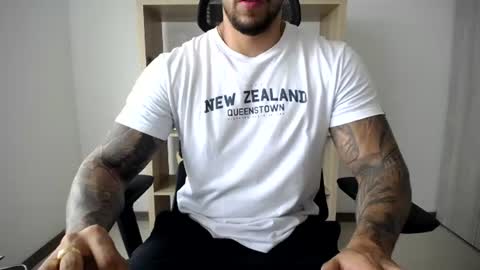 Logan Wolfp online show from July 2026 06:37:01 PM