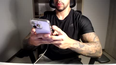 Logan Wolfp online show from July 2026 02:22:02 AM