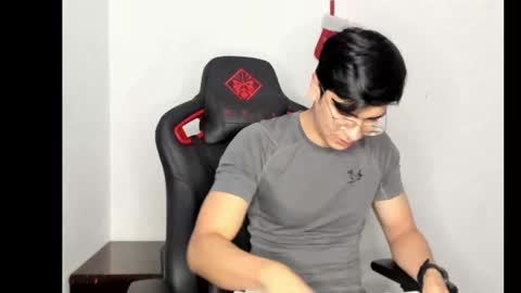 Snapshot of logannick chatting on December 2024 08:30:02 AM Logan online show from December 2024 08:30:02 AM