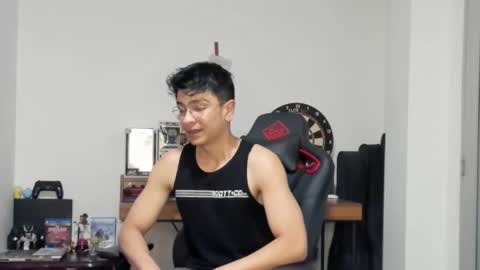 Snapshot of logannick chatting on February 2025 08:14:01 AM Logan online show from February 2025 08:14:01 AM