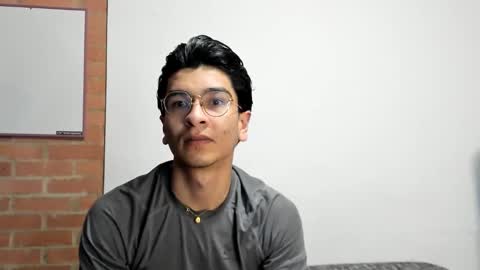 Snapshot of logannick chatting on December 2025 08:45:02 AM Logan online show from December 2025 08:45:02 AM