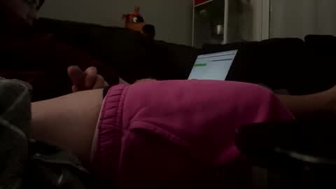 loganthomas21 online show from October 2025 05:08:02 AM