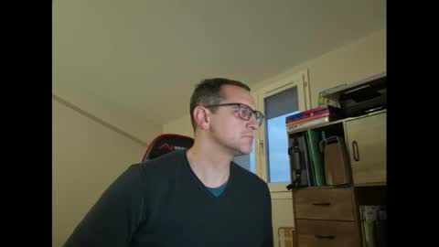 loic31 online show from March 2025 06:00:01 PM