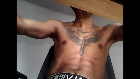 lokitocrazy17 online show from November 2025 05:48:01 PM